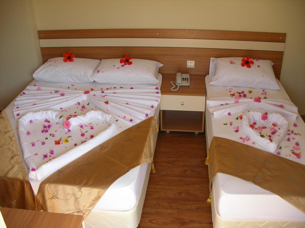Ercan Han Hotel Ічмелер Номер фото